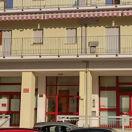 Madonna Della Libera's House Авеццано